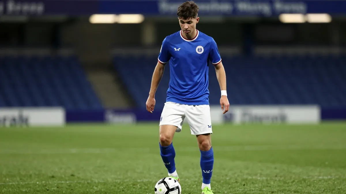Gateshead Sign Lewis-Burgess from MK Dons